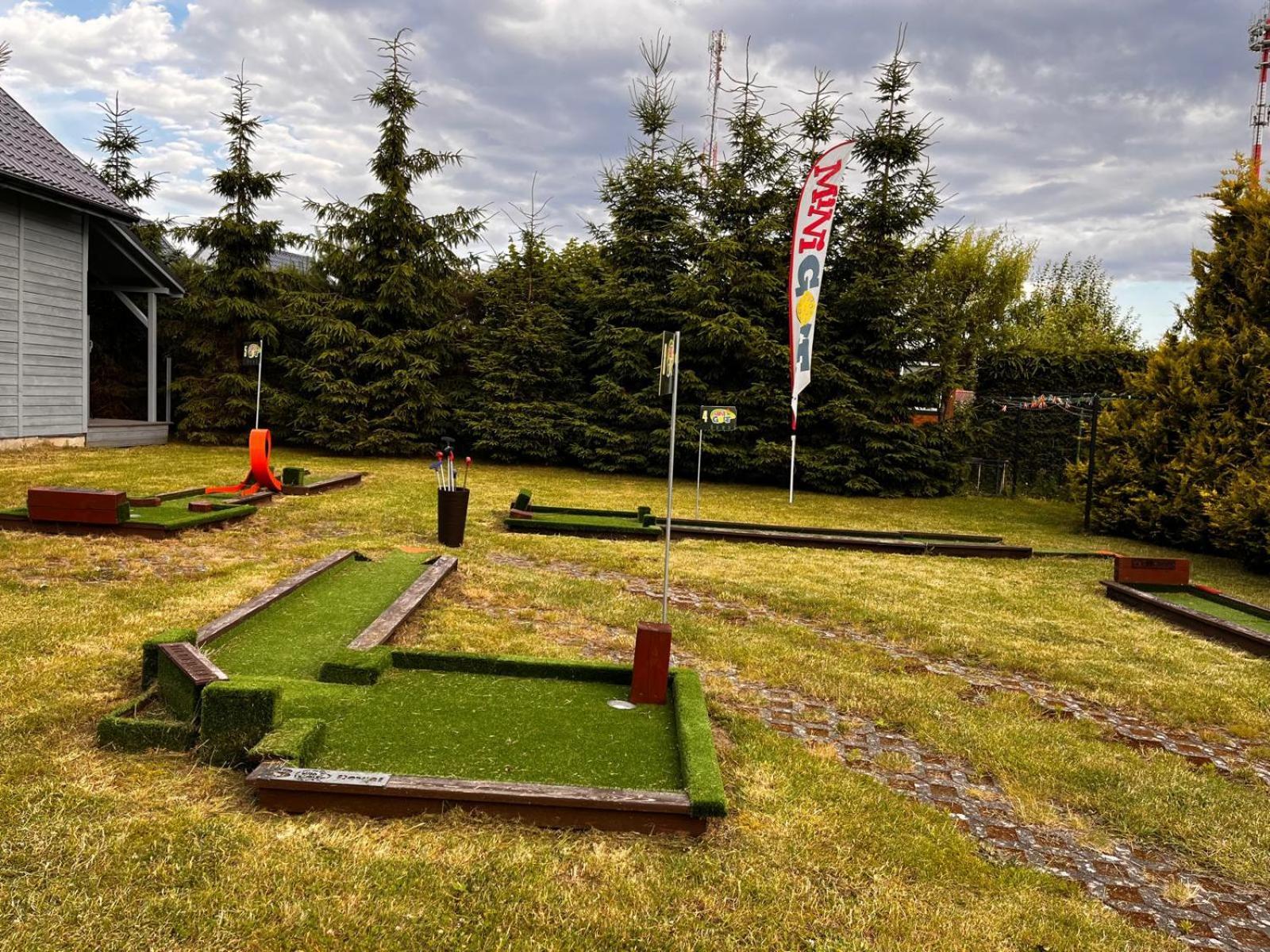 Villa Honoratka Z Prywatnym Polem Do Gry W Mini Golf Rewal Exterior photo